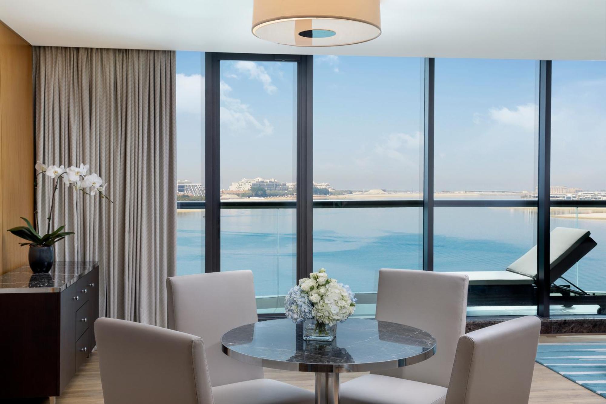 Hilton Dubai Palm Jumeirah Екстер'єр фото